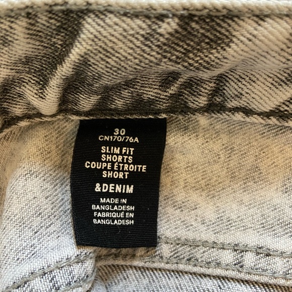 H&M slim fit grey denim shorts, size 30 - Picture 3 of 4